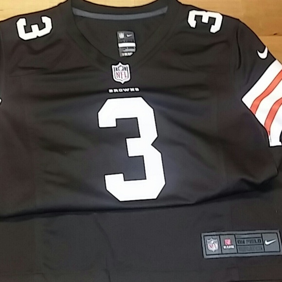 Nike - Picture 4 of 4